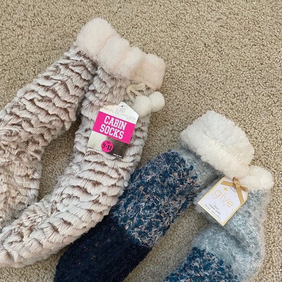 “CABIN SOCKS” 🤎 SUPER CUTE 🏡 SOFT, WARM & LINED - Picture 3 of 14